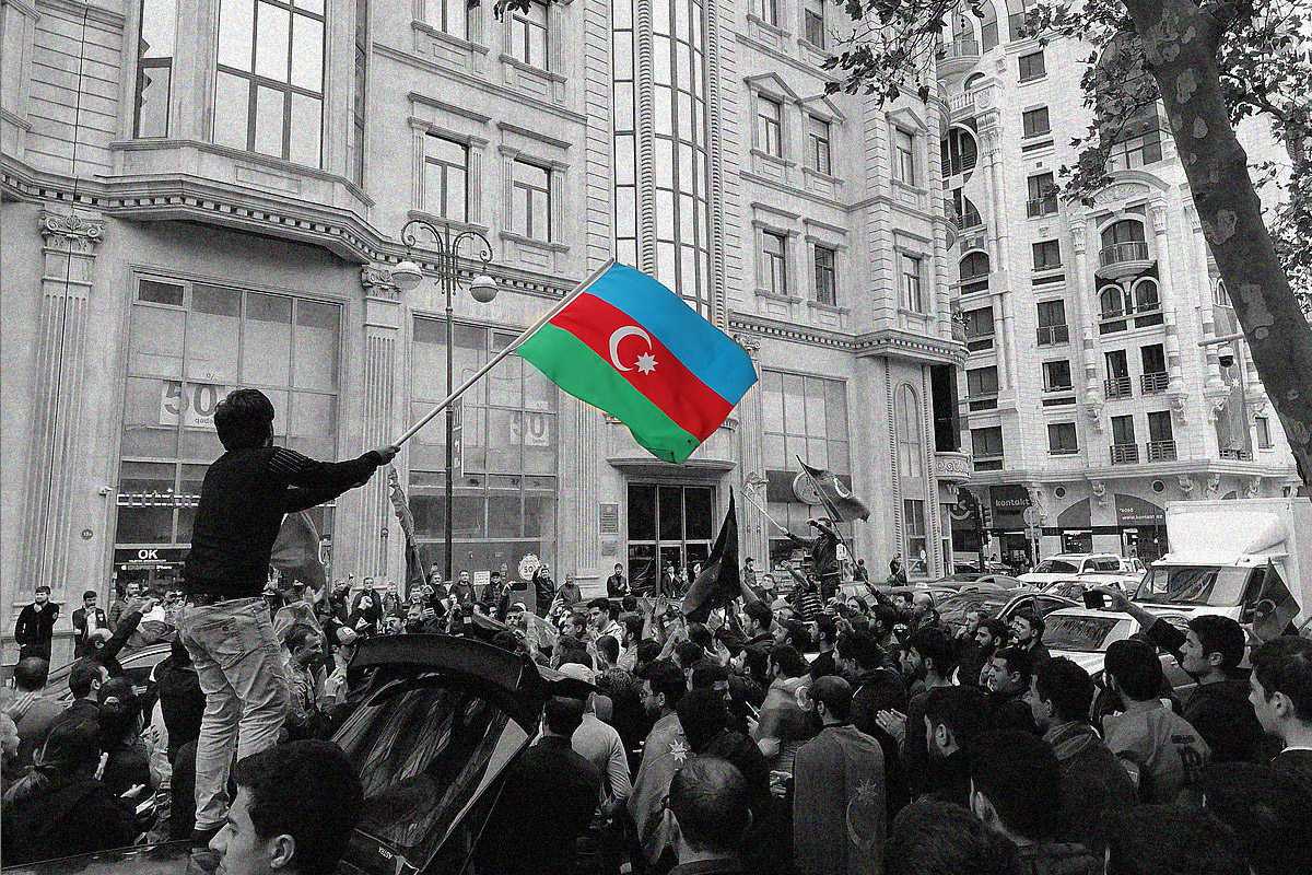 Baku residents celebrate end of Second Nagorno-Karabakh War, 10 November, 2020. Photo: Toghrul Rahimli/Wikipedia commons. 