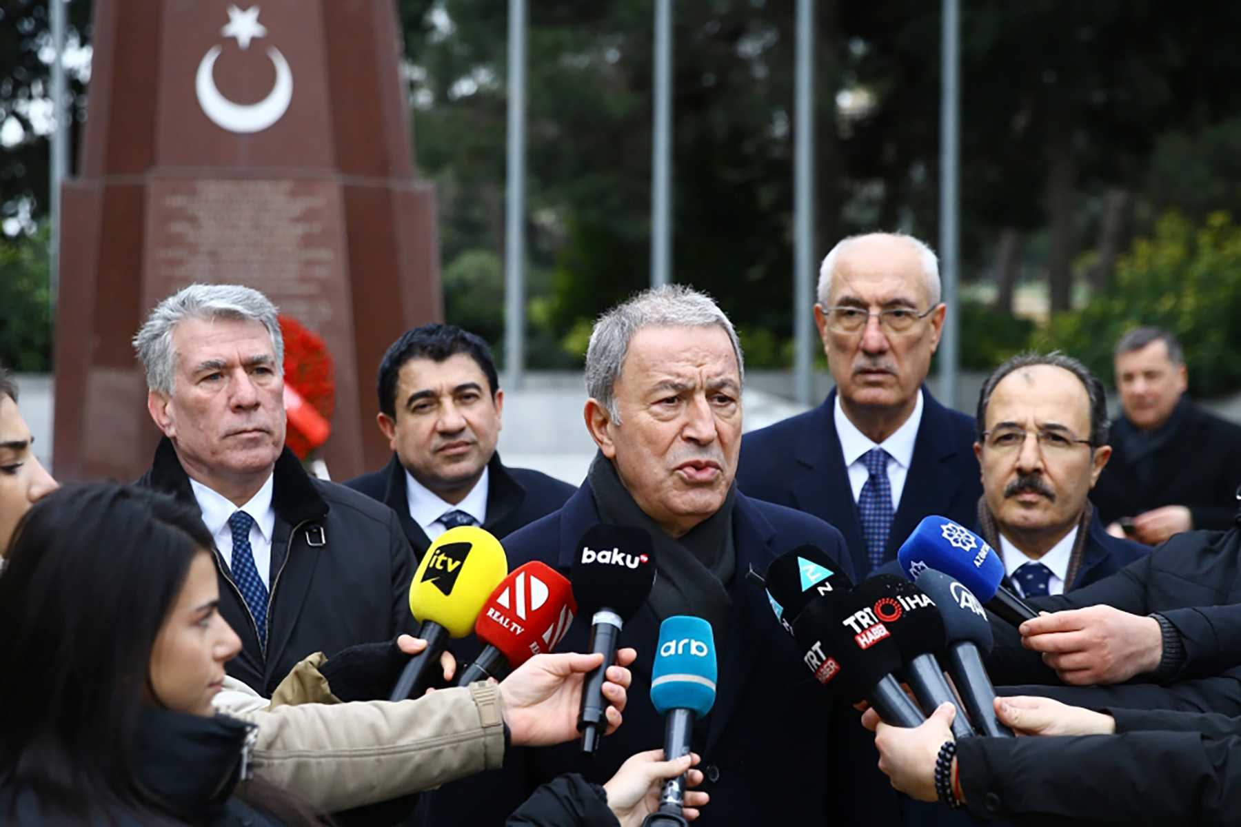 The chair of the Turkish Parliament’s Defence Committee, Hulusi Akar, during a visit to Baku on 31 January 2024. Image via Azertac.