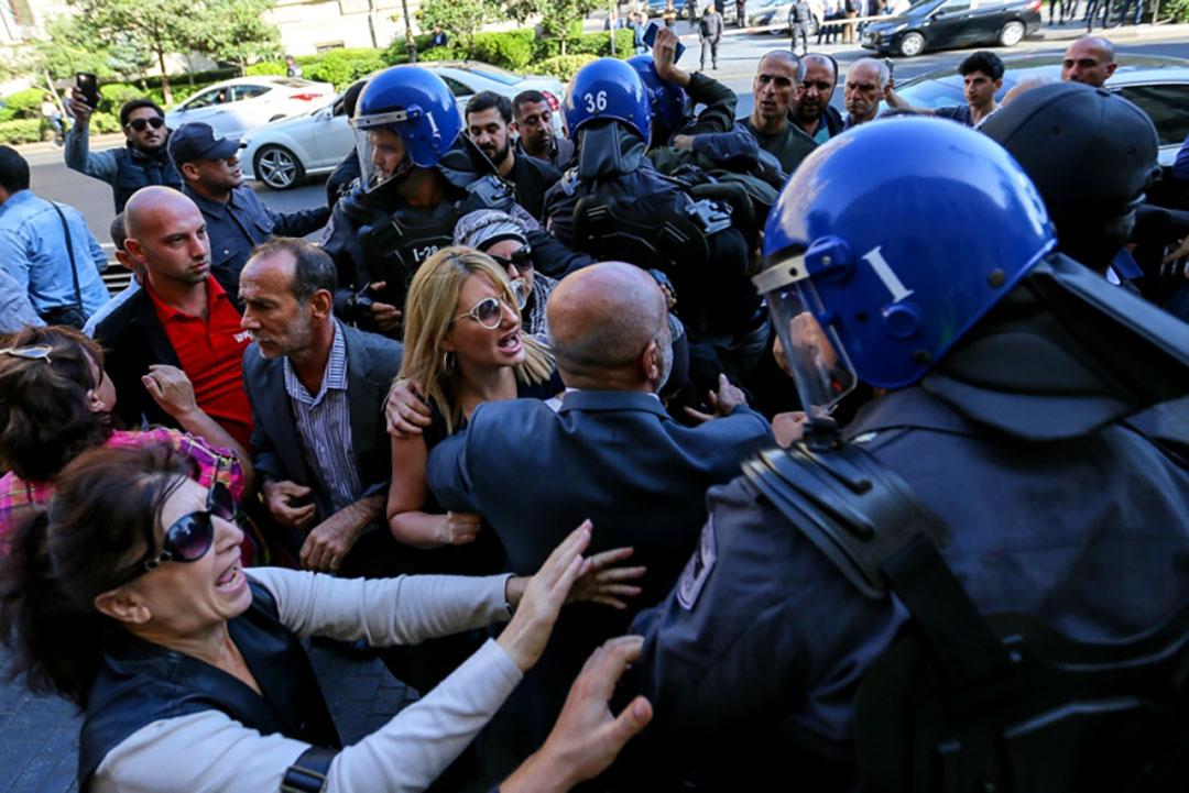 Hundreds demonstrate in Baku after authorities refuse to authorise protests in city centre