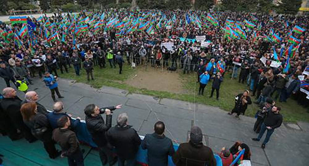 Azerbaijan opposition parties protest snap presidential elections